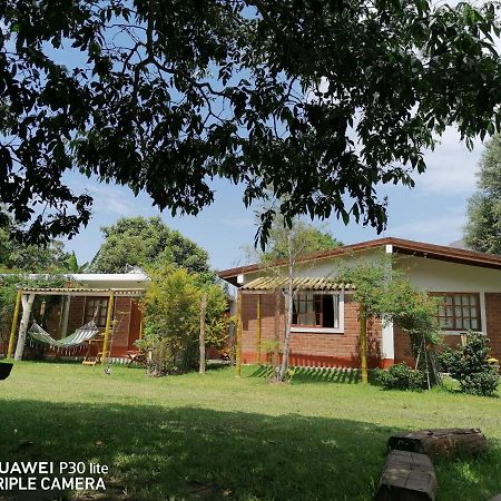 Casa Huerta Jacaranda Guest House Pacaran Exterior photo