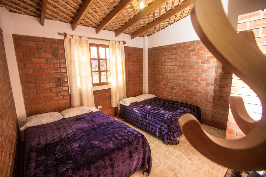 Casa Huerta Jacaranda Guest House Pacaran Exterior photo