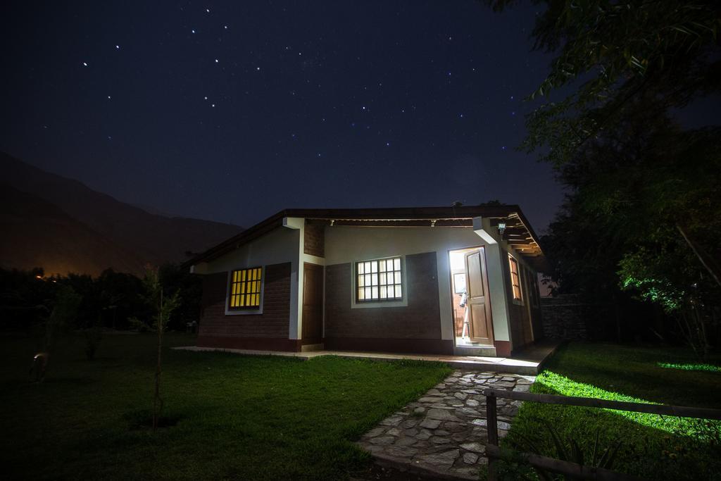 Casa Huerta Jacaranda Guest House Pacaran Exterior photo